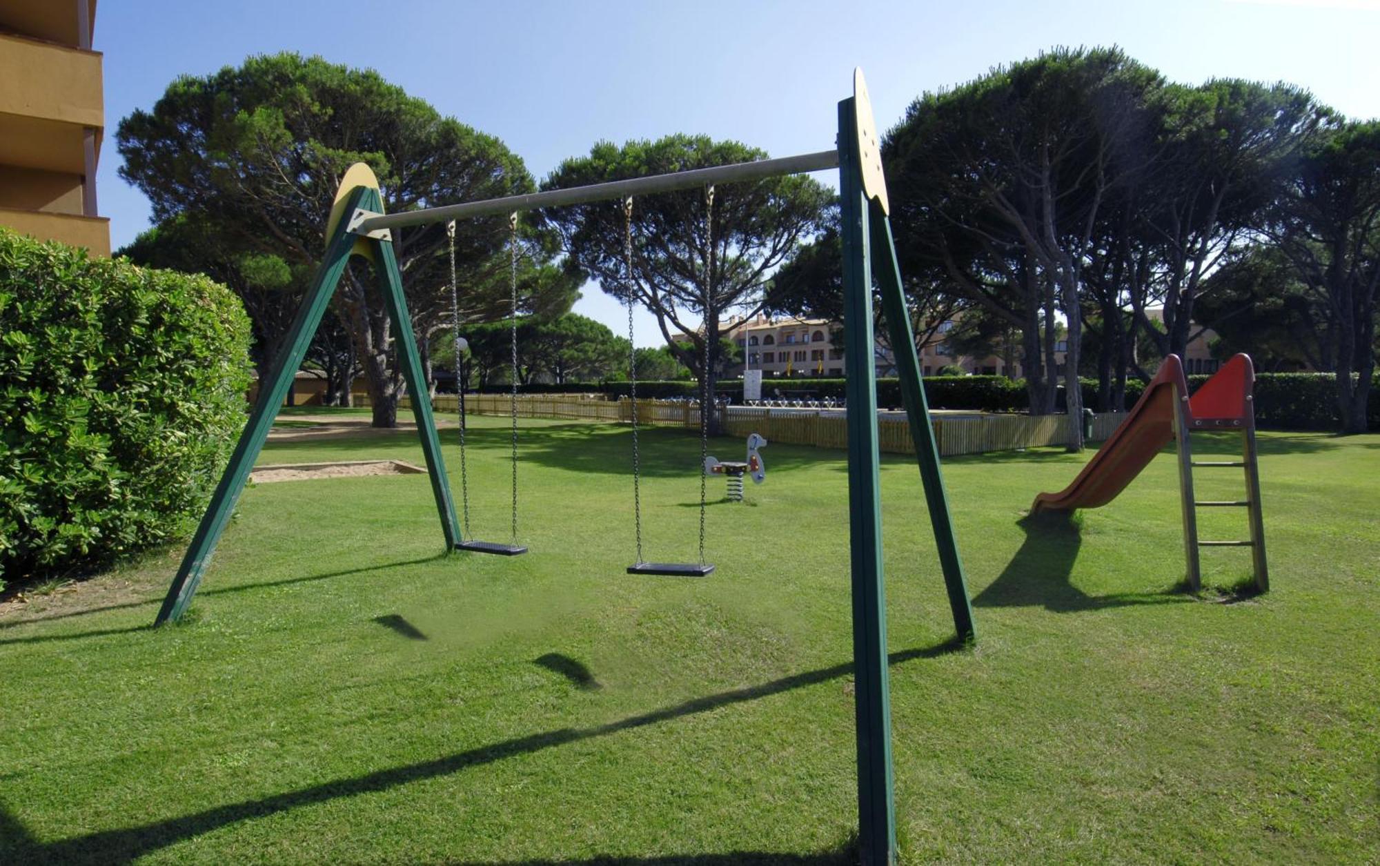 Apartaments Beach & Golf Resort パルス エクステリア 写真