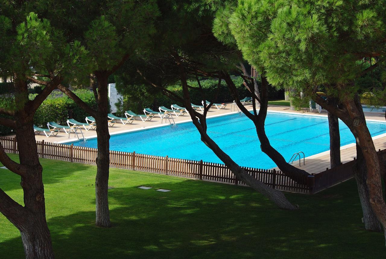Apartaments Beach & Golf Resort パルス エクステリア 写真