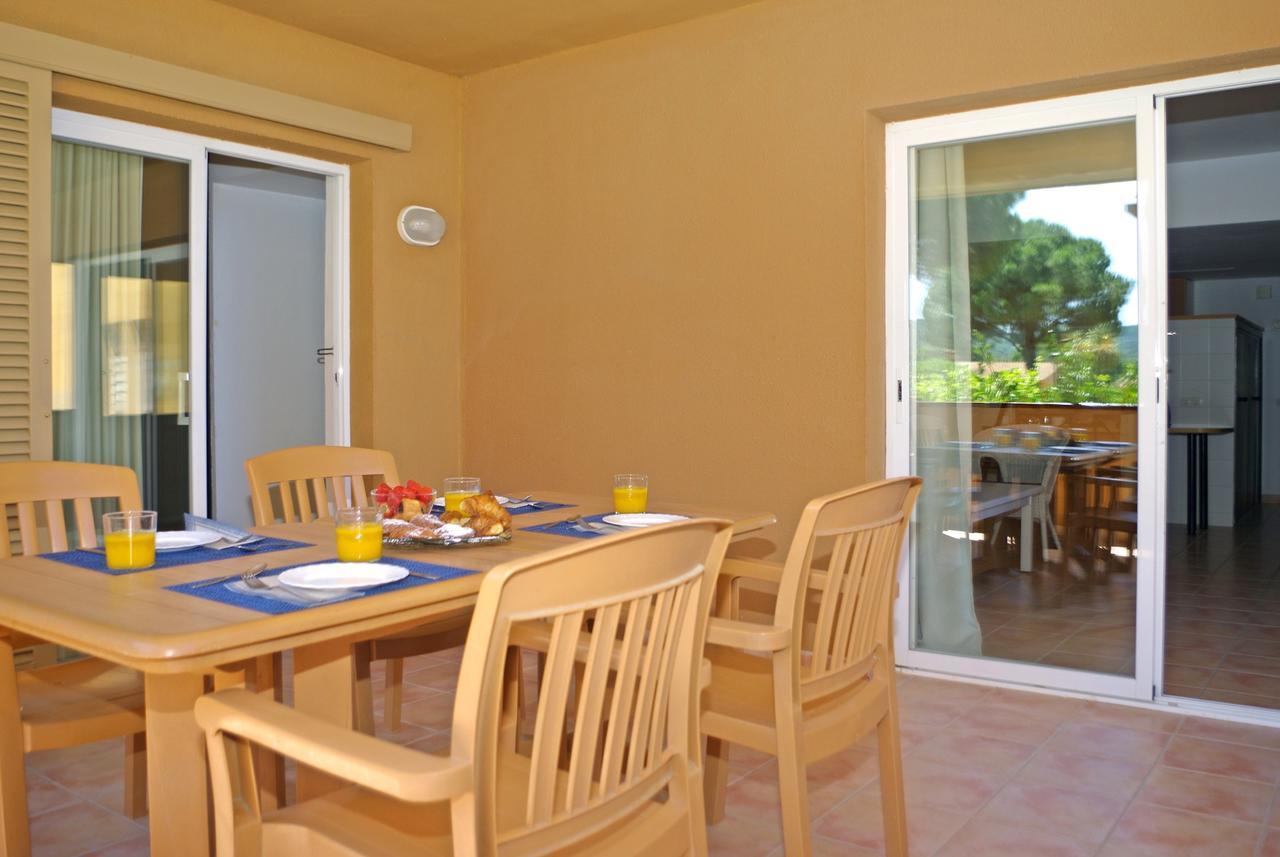 Apartaments Beach & Golf Resort パルス エクステリア 写真